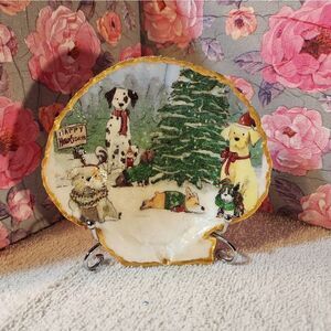 Decoupage Scalloped shells  